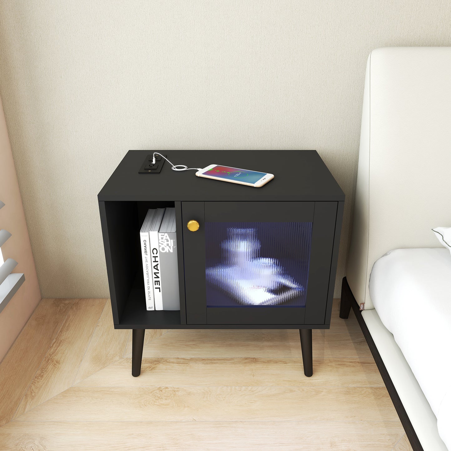 Tina Nightstand (black)