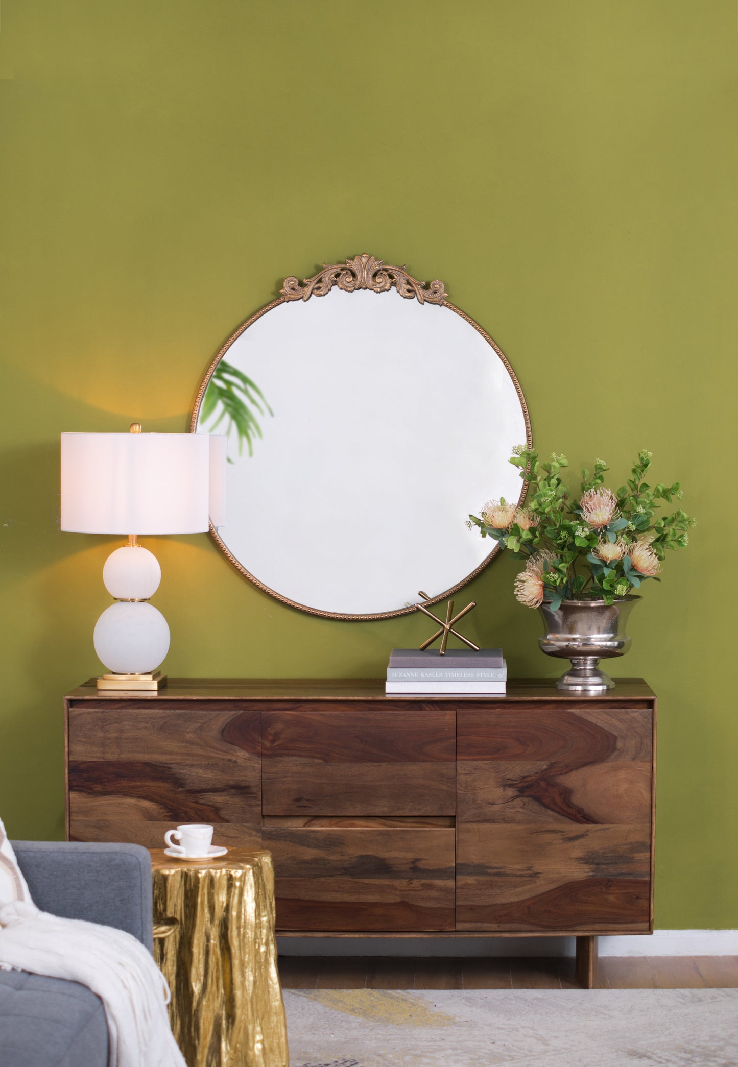 Round Decorative Gold Mirror