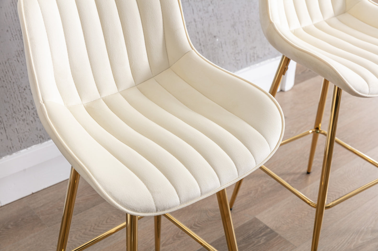 30" Set of 2 Bar Stools (cream/gold)