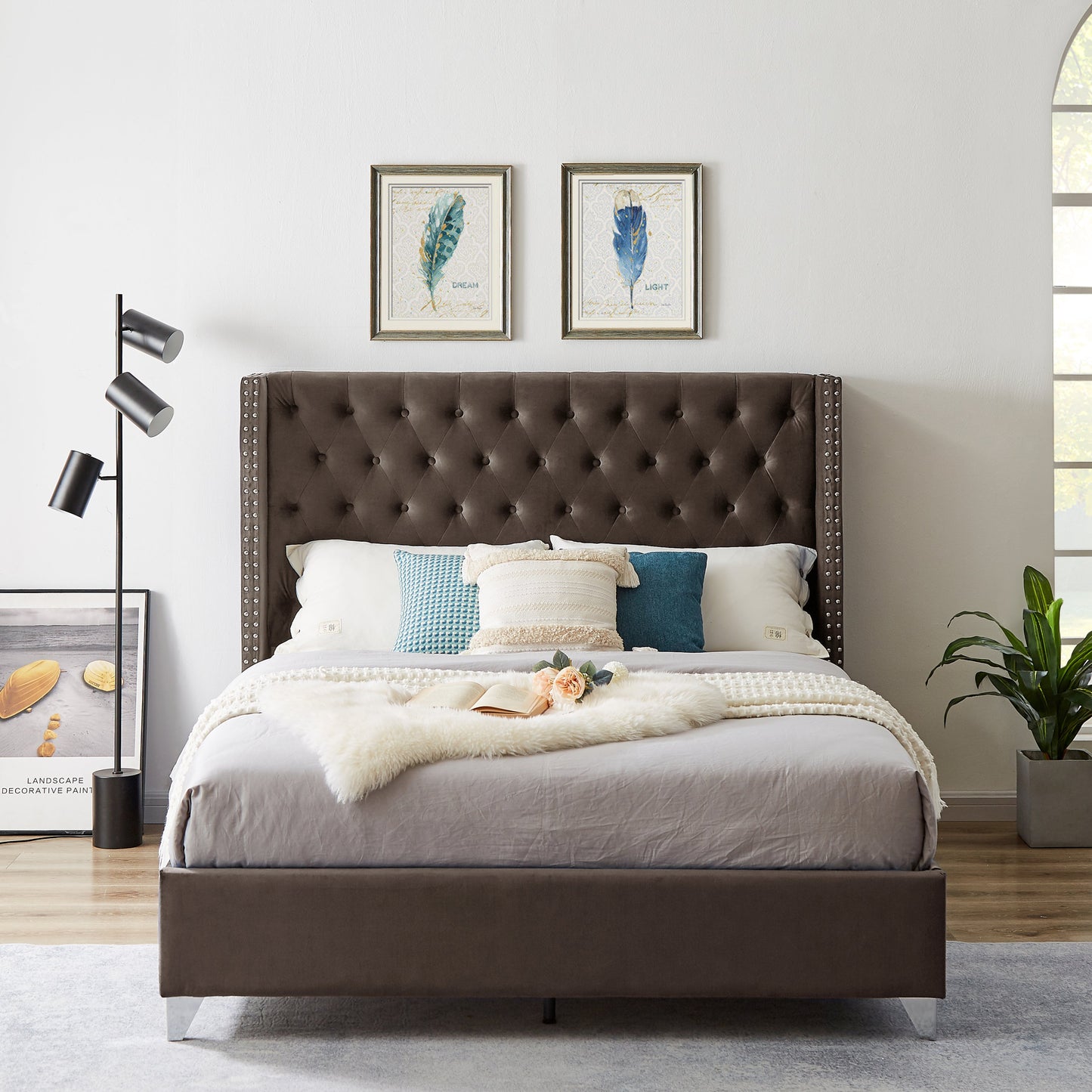 Caine Queen Bed