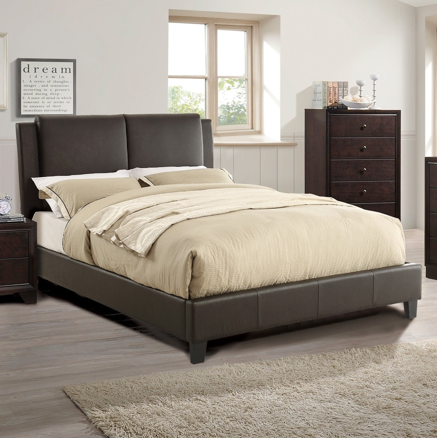 Enya C. King Bed (brown)